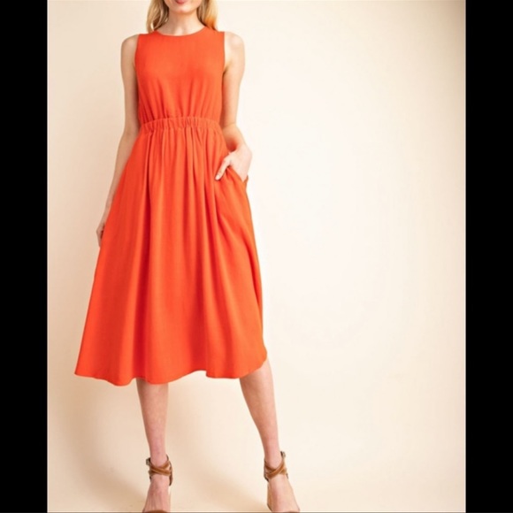 Gilli Red Linen Blend Dress with back cut out - Picture 1 of 10